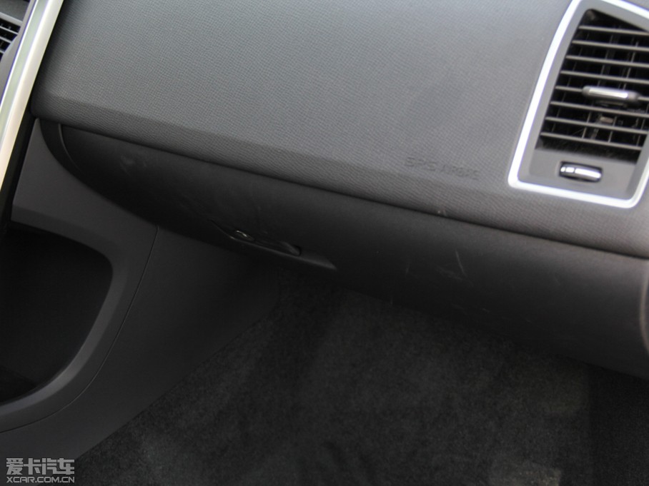 2015֠XC60 2.0T T5 а