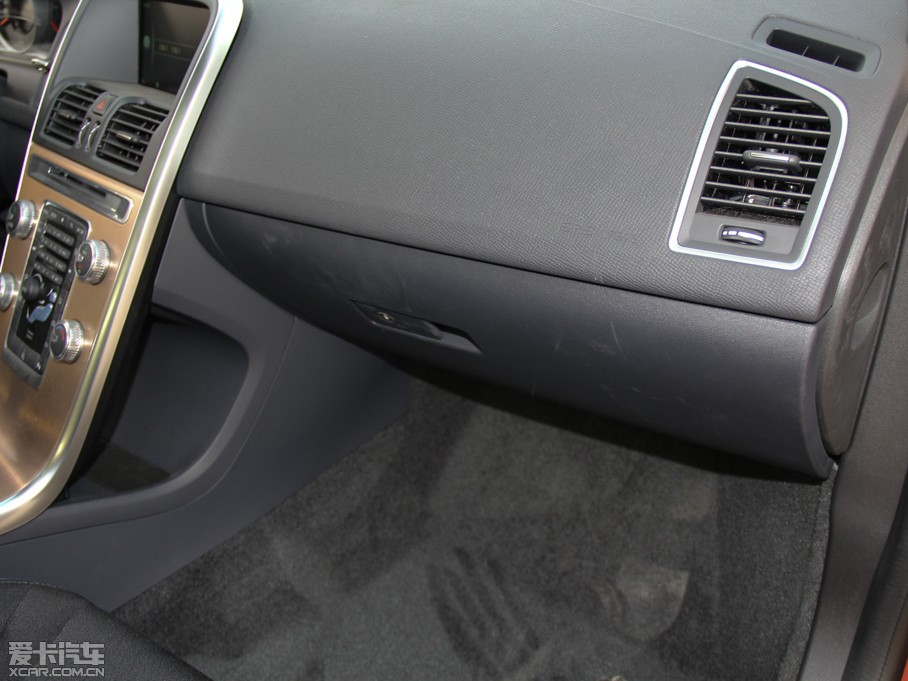 2015֠XC60 2.0T T5 а