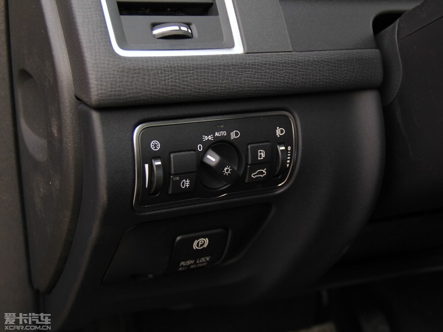 2015֠XC60 2.0T T5 а