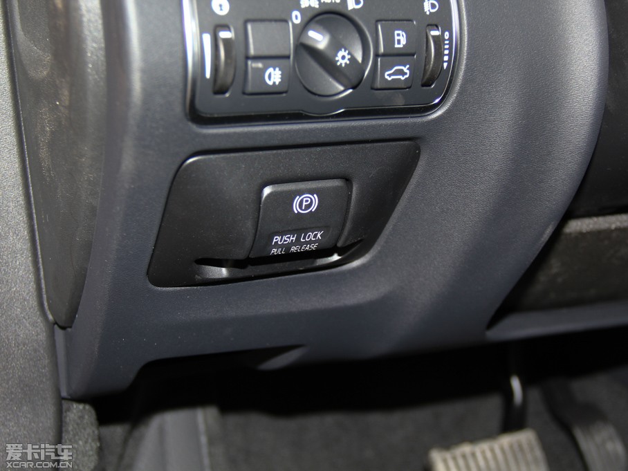 2015֠XC60 2.0T T5 а