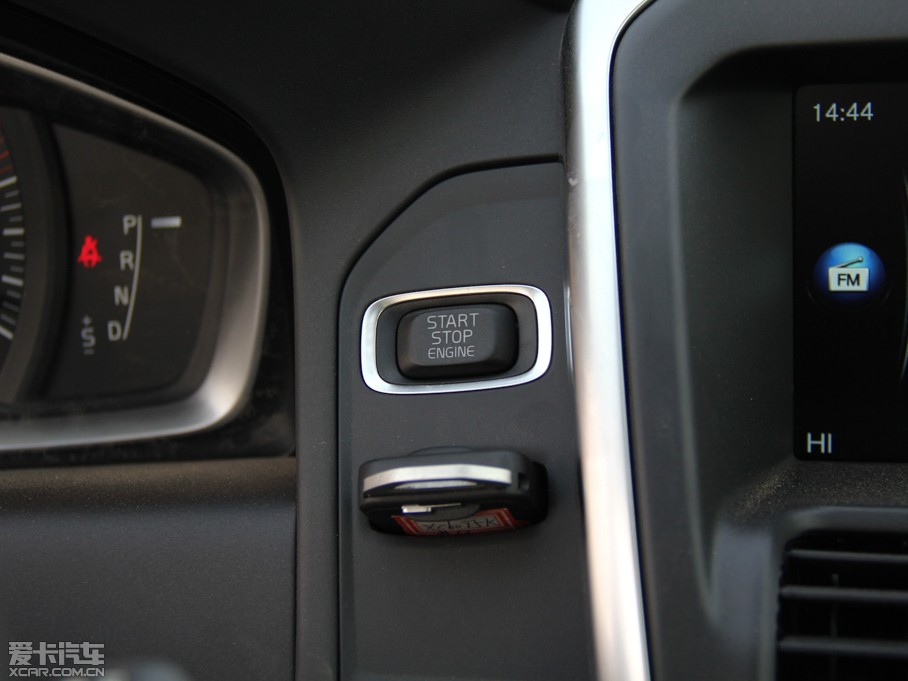 2015֠XC60 2.0T T5 а