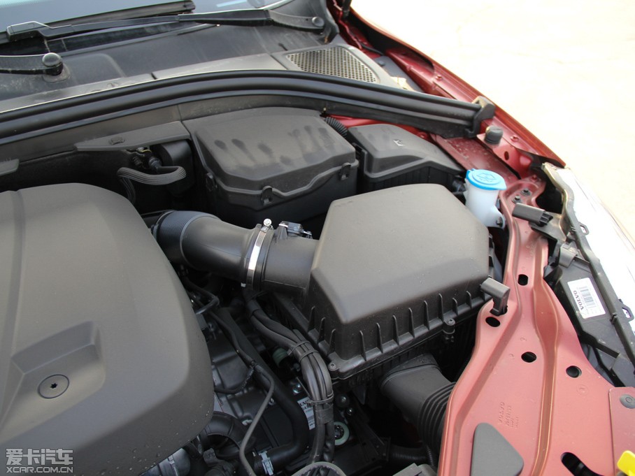 2015֠XC60 2.0T T5 а