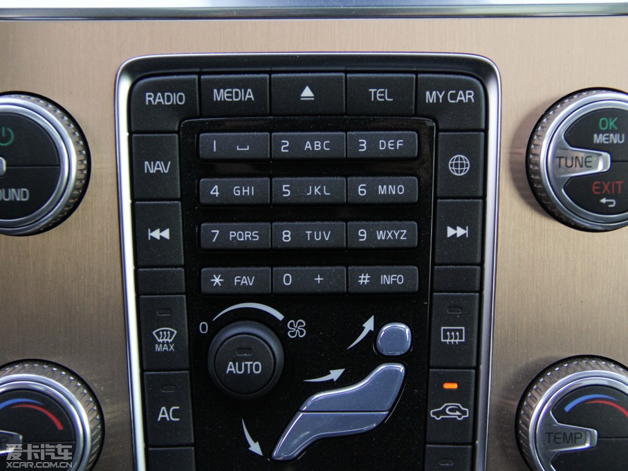 2015֠XC60 2.0T T5 а