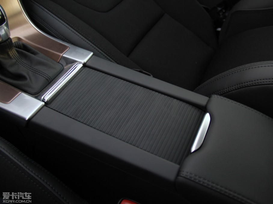 2015���֠���XC60 2.0T T5 ���а�