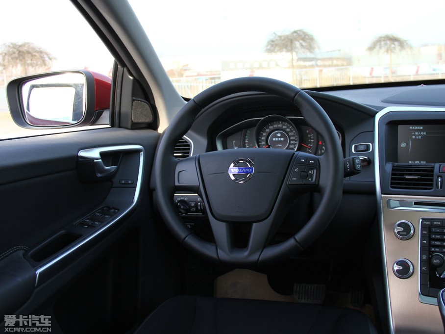 2015֠XC60 2.0T T5 а