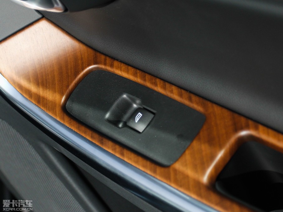 2015֠XC60 2.5T T6 AWD Խ