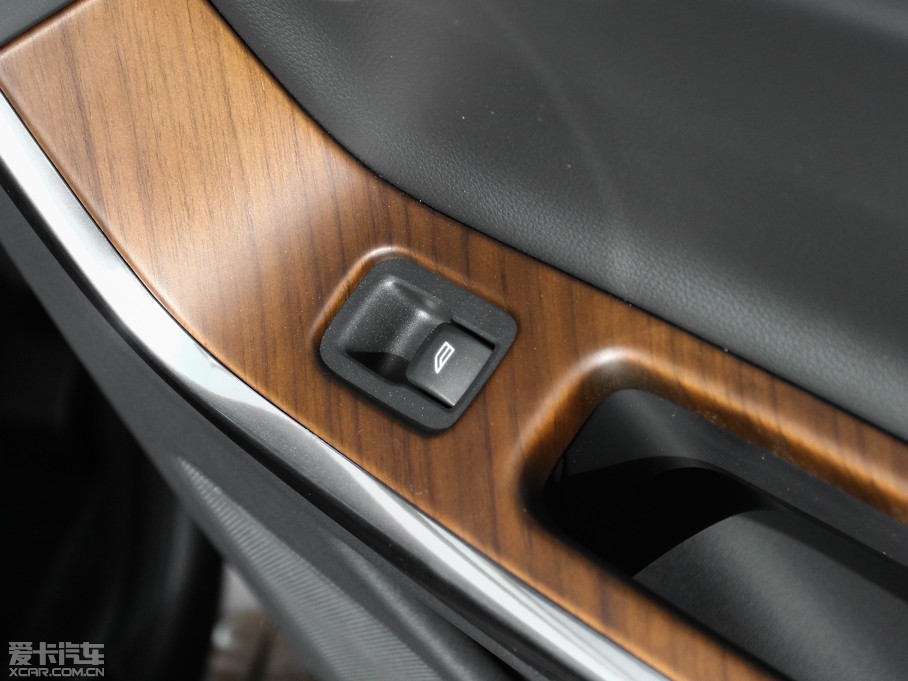 2015֠XC60 2.5T T6 AWD Խ