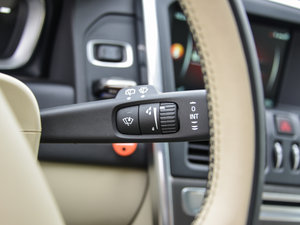 20152.0T T5 AWD S п؅^