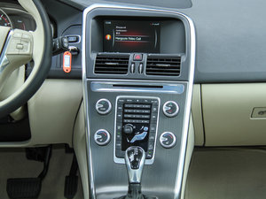 20152.0T T5 AWD S п؅^