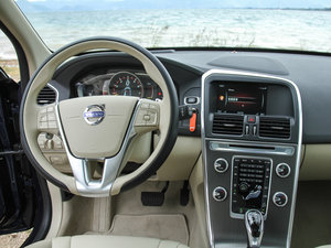 20152.0T T5 AWD S п؅^