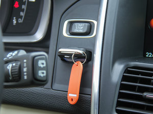 20152.0T T5 AWD S п؅^