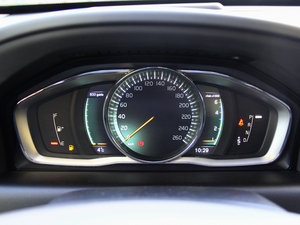 20152.0T T5 AWD h п؅^