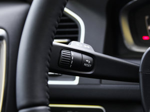 20152.0T T5 AWD h п؅^