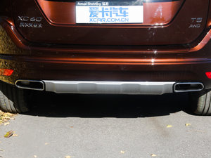 2015款2.0T T5 AWD 智远版 排气管
