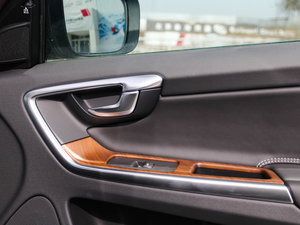 20152.5T T6 AWD Խ g