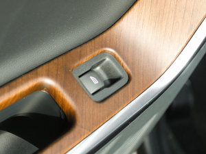 20152.5T T6 AWD Խ п؅^(q)