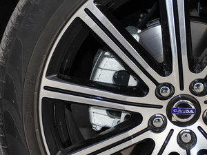 20152.5T T6 AWD Խ ^