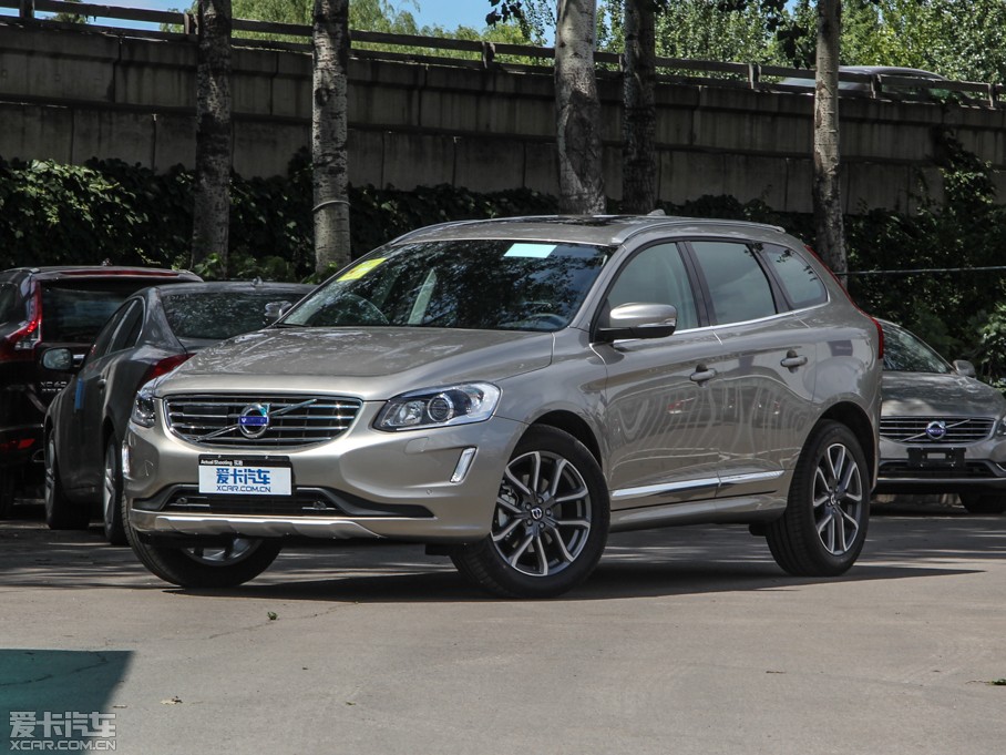 2016֠XC60 2.0T T5 AWD S