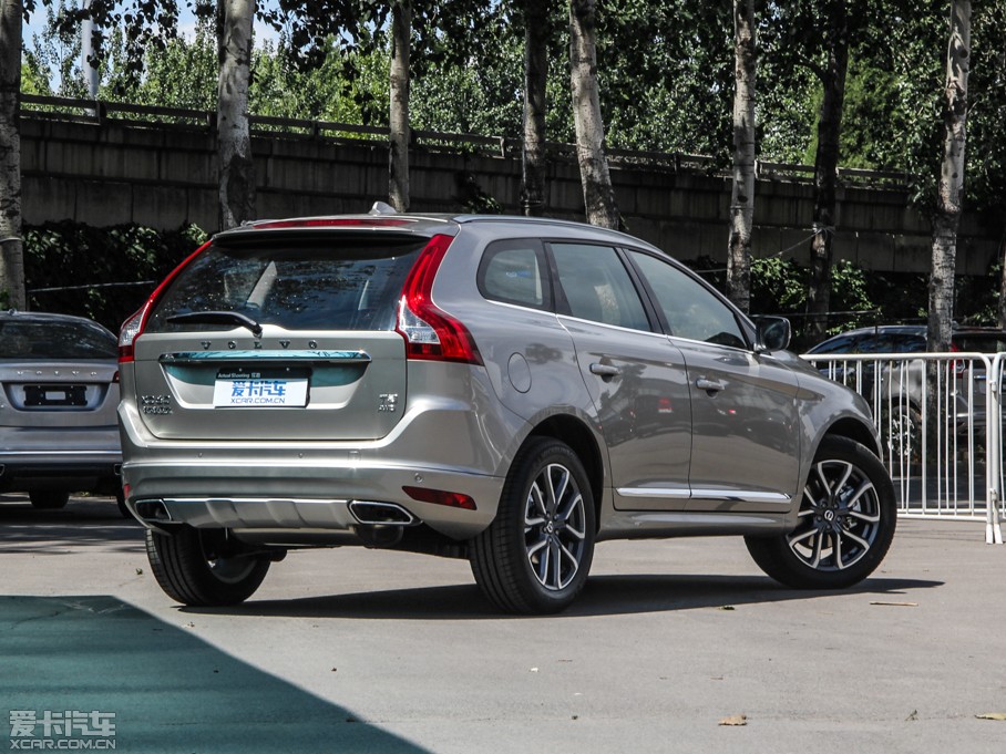 2016֠XC60 2.0T T5 AWD S