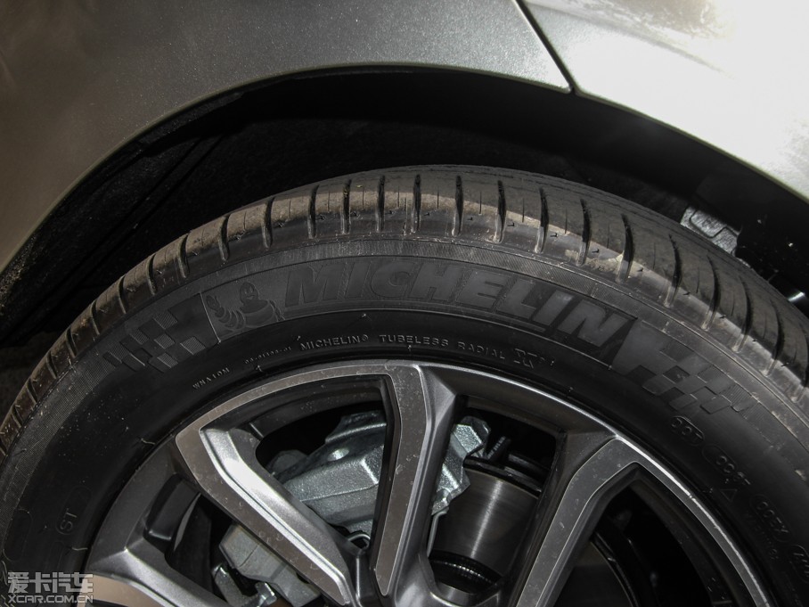 2016֠XC60 2.0T T5 AWD S