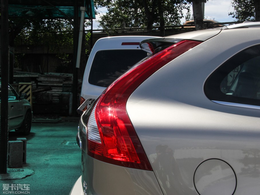 2016֠XC60 2.0T T5 AWD S