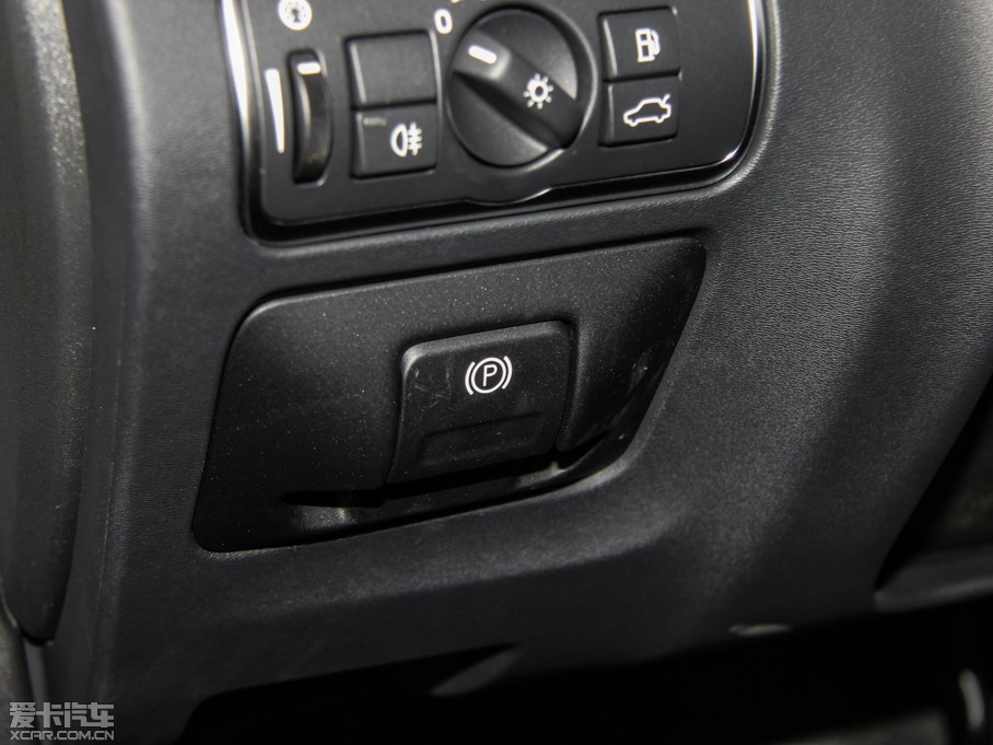 2016֠XC60 2.0T T5 AWD S