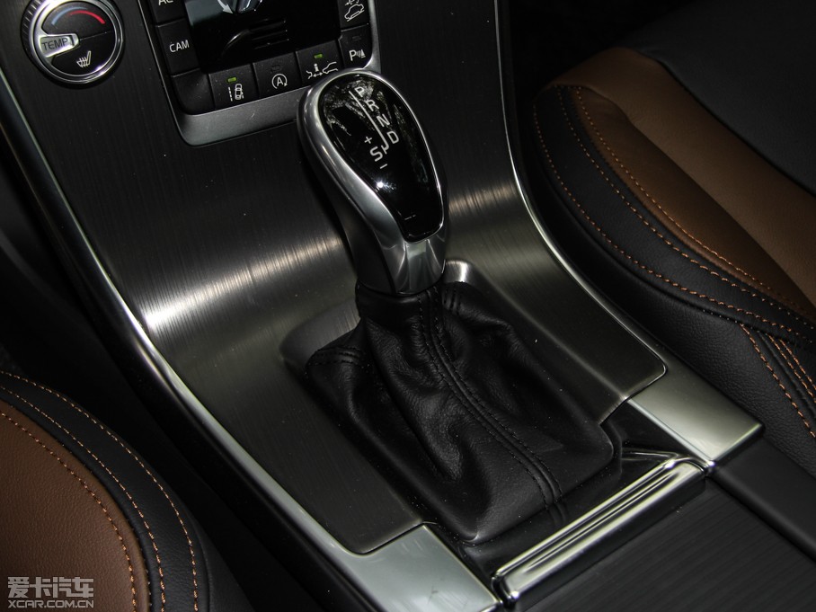 2016֠XC60 2.0T T5 AWD S