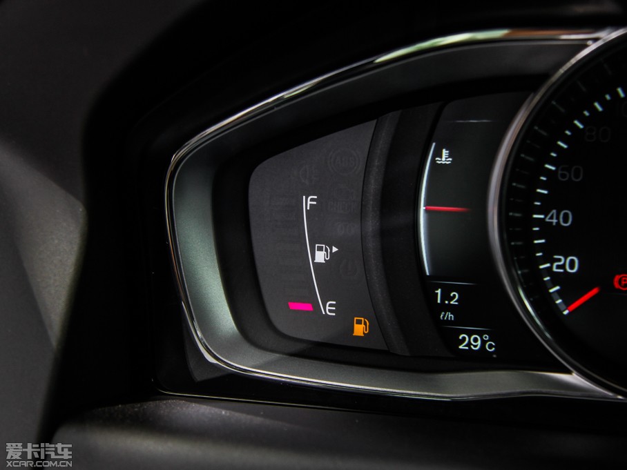 2016֠XC60 2.0T T5 AWD S