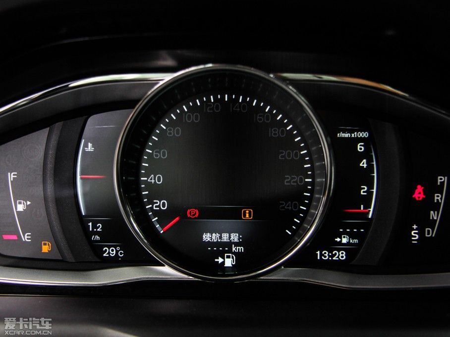 2016֠XC60 2.0T T5 AWD S