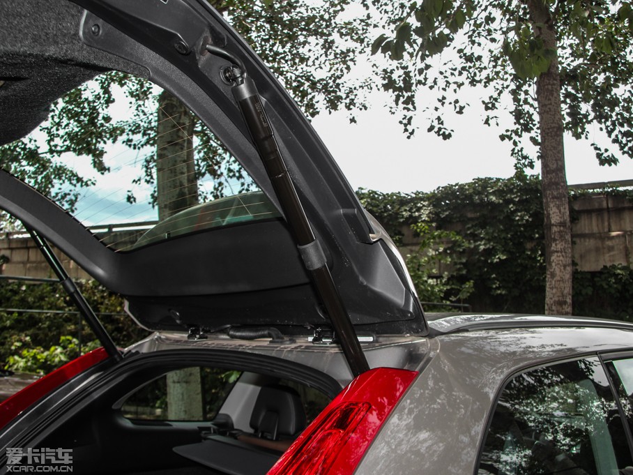 2016֠XC60 2.0T T5 AWD S