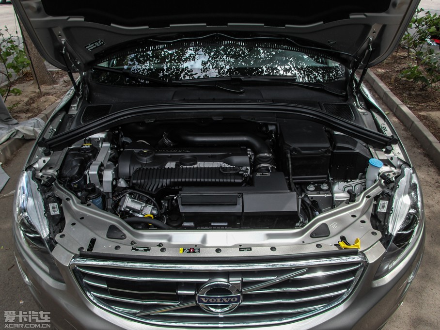 2016֠XC60 2.0T T5 AWD S