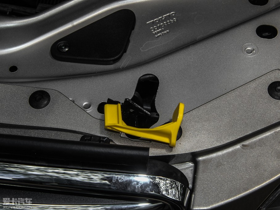 2016֠XC60 2.0T T5 AWD S