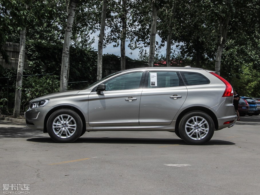 2016֠XC60 2.0T T5 M