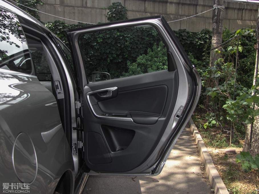 2016���֠���XC60 2.0T T5 ���M��