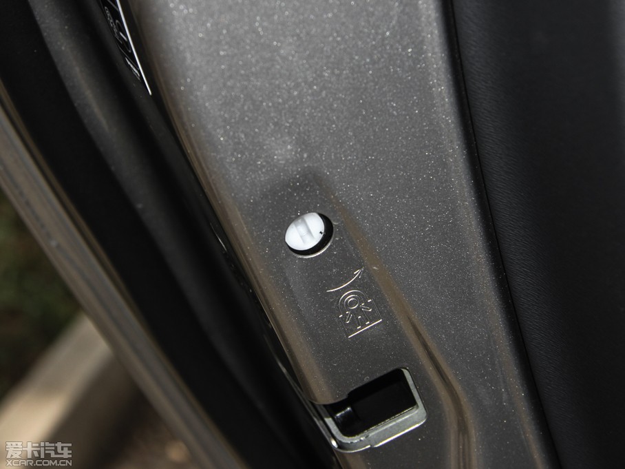 2016���֠���XC60 2.0T T5 ���M(j��n)��