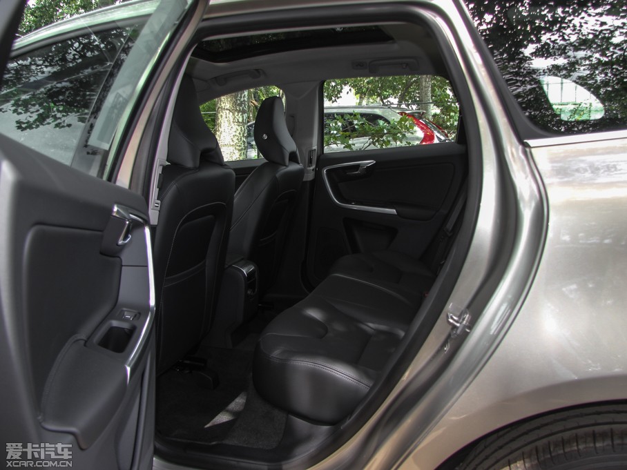 2016֠XC60 2.0T T5 M