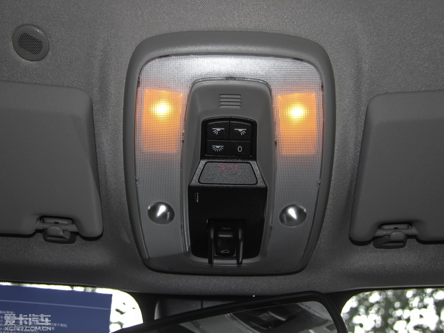 2016���֠���XC60 2.0T T5 ���M��