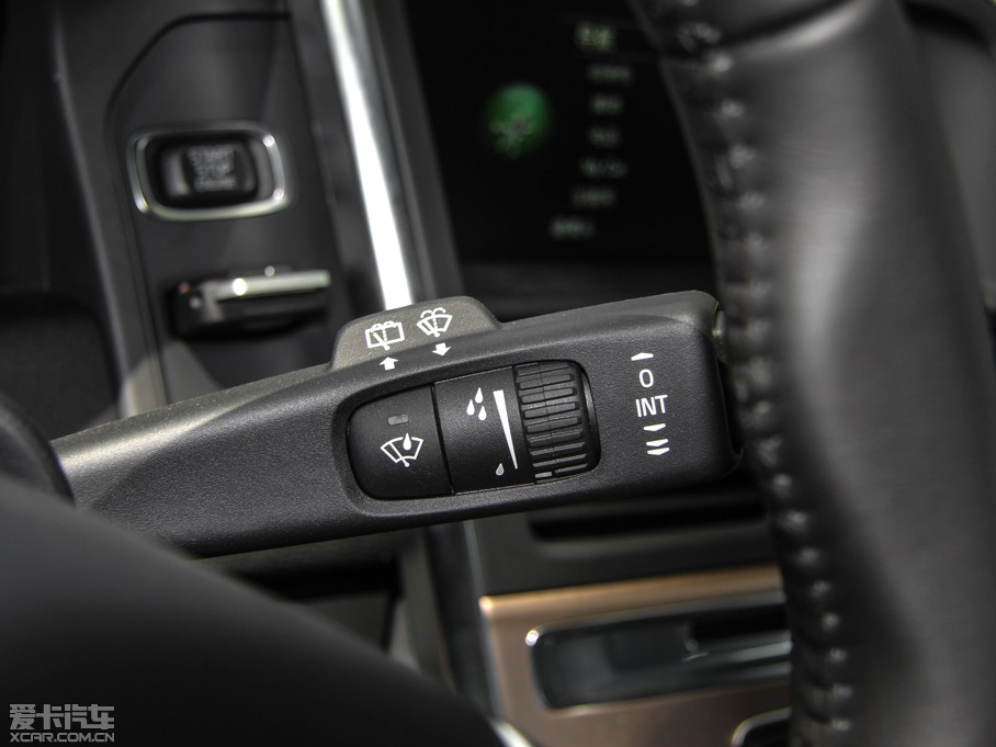 2016���֠���XC60 2.0T T5 ���M��