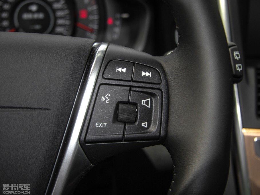 2016���֠���XC60 2.0T T5 ���M��