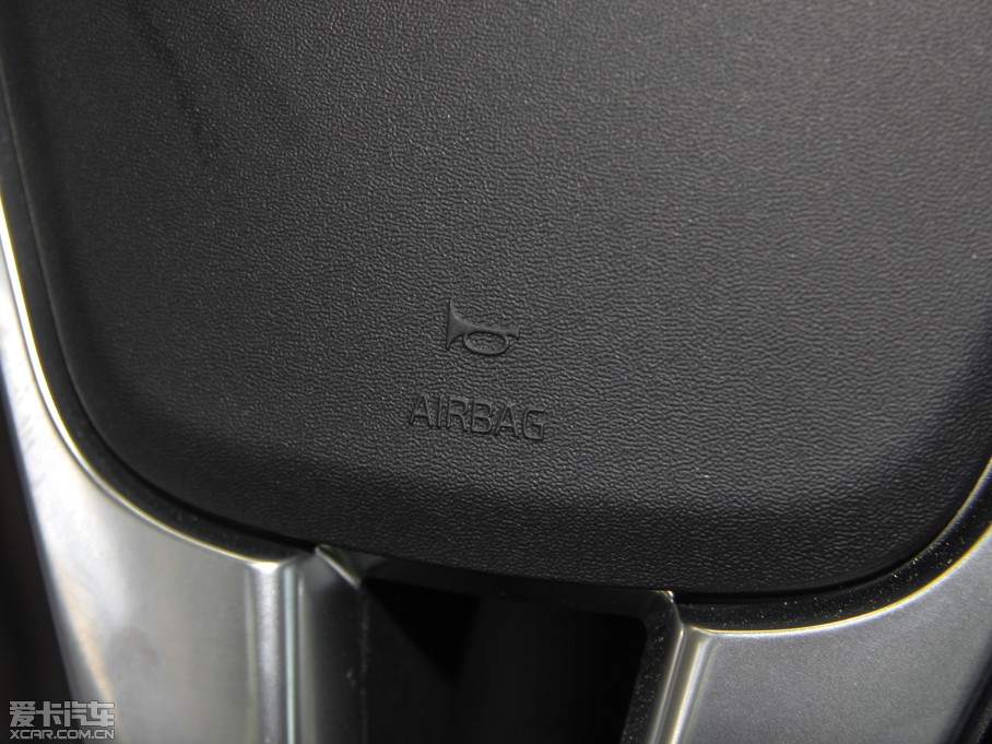 2016���֠���XC60 2.0T T5 ���M��