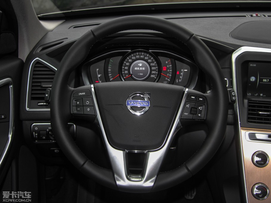 2016���֠���XC60 2.0T T5 ���M��