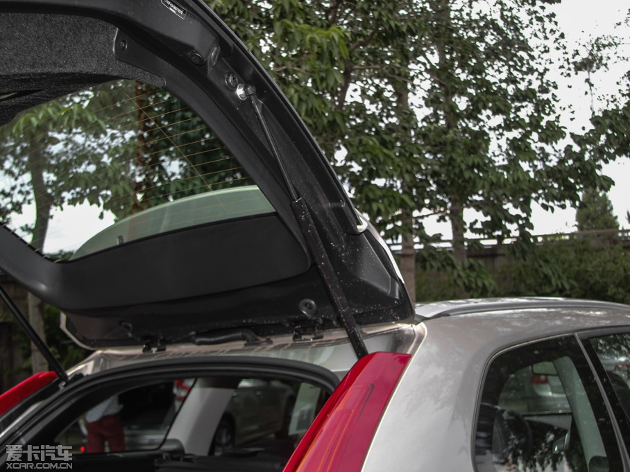 2016֠XC60 2.0T T5 M