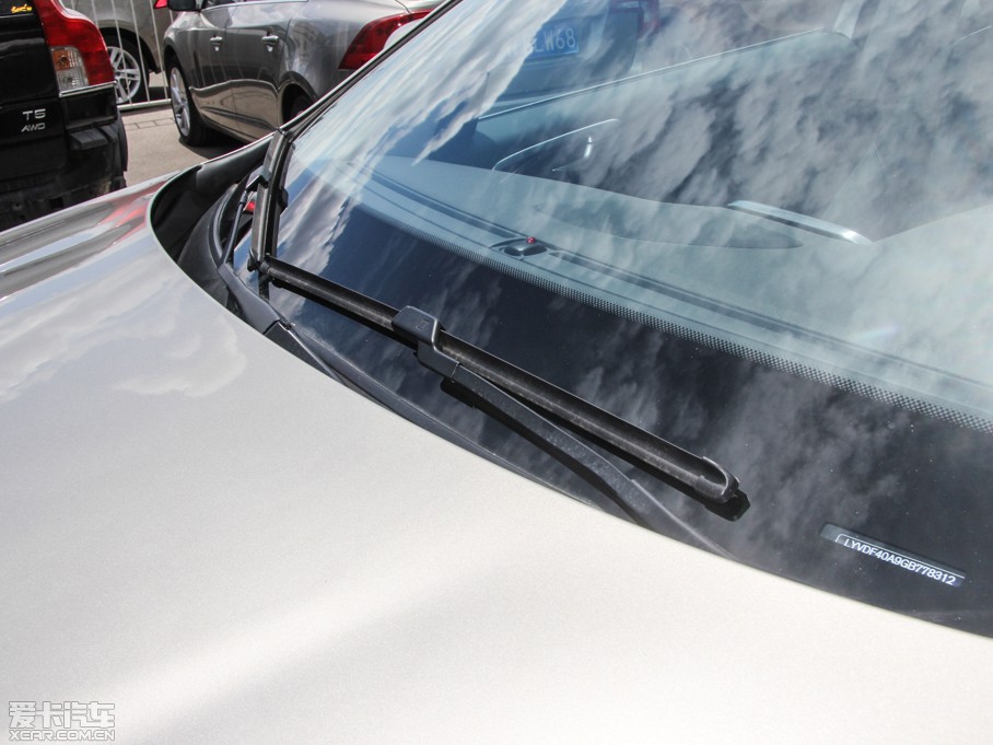 2016֠XC60 2.0T T5 а