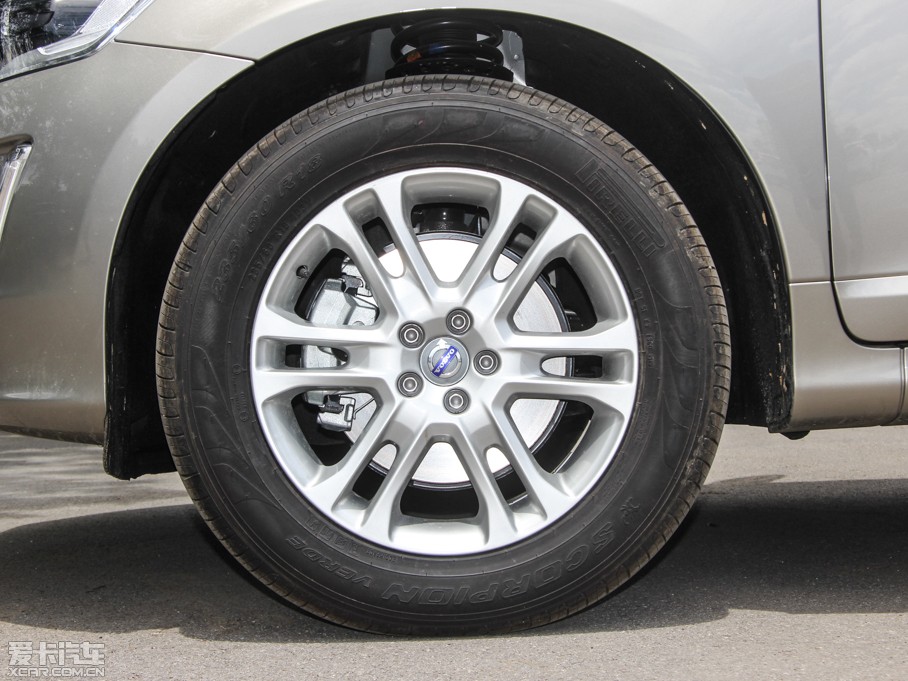 2016֠XC60 2.0T T5 а