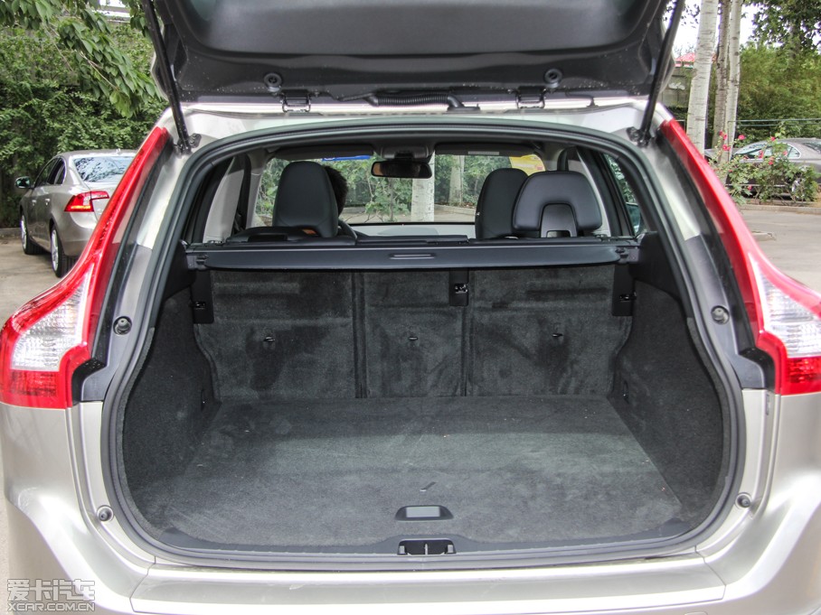 2016֠XC60 2.0T T5 а