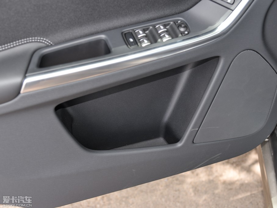 2016֠XC60 2.0T T5 а