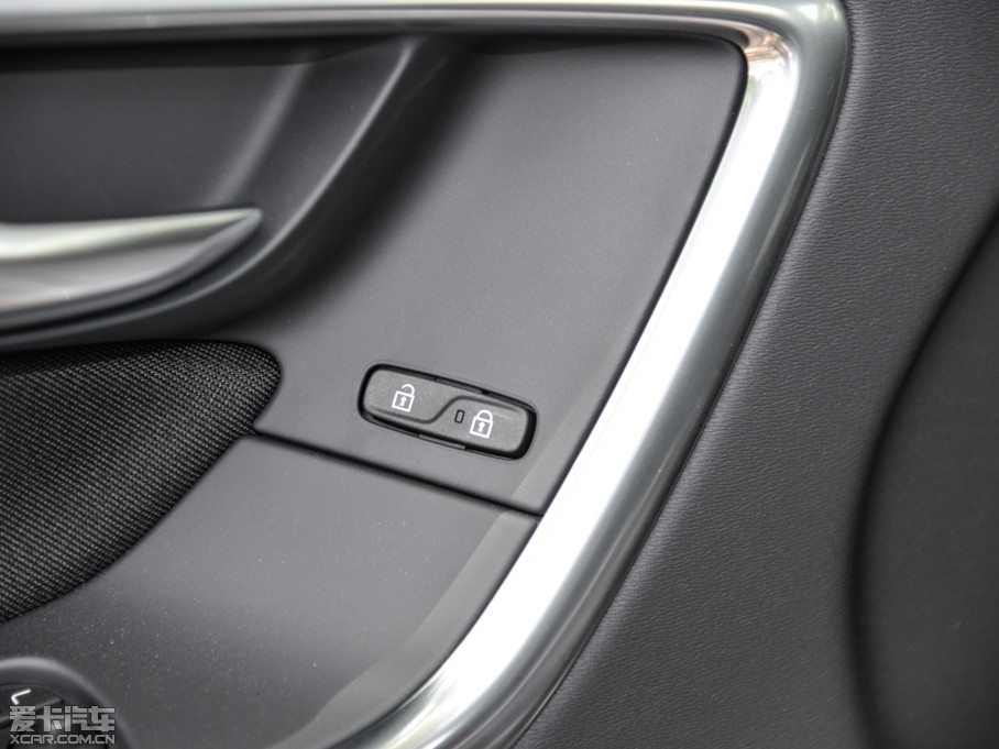 2016֠XC60 2.0T T5 а