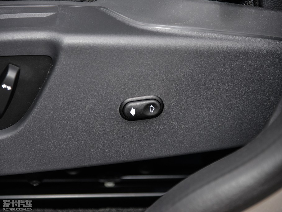 2016֠XC60 2.0T T5 а