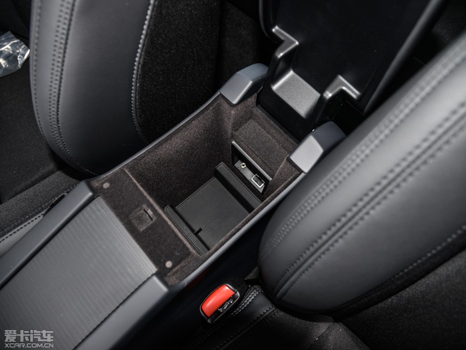 2016֠XC60 2.0T T5 а