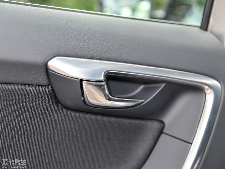 2016֠XC60 2.0T T5 а